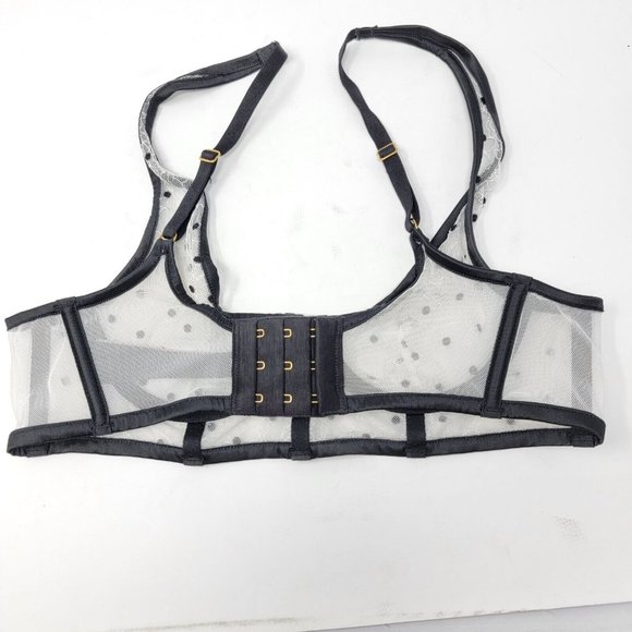 Victoria's Secret 32B Unlined Plunge White / Black Polka Dot Lace Bra - Picture 2 of 3